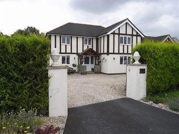 Tudor Lodge Ammanford Exteriör bild